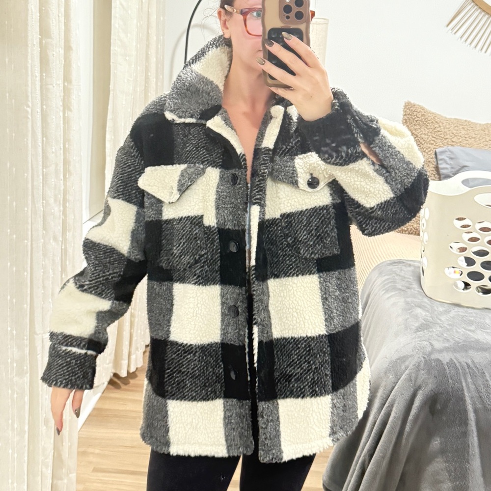 Black gray and white plaid Sherpa teddy jacket